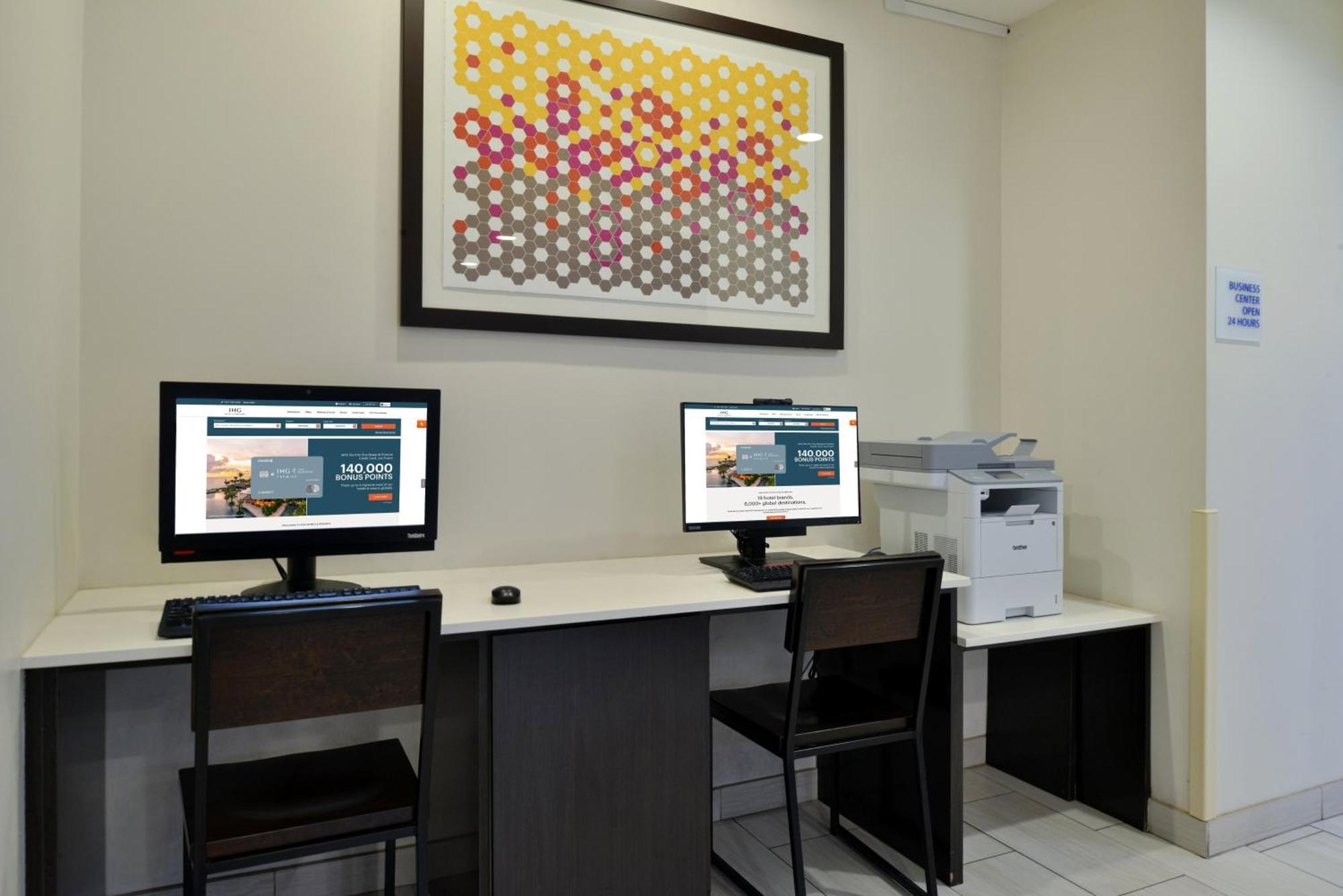 Express & By Ihg Farmington