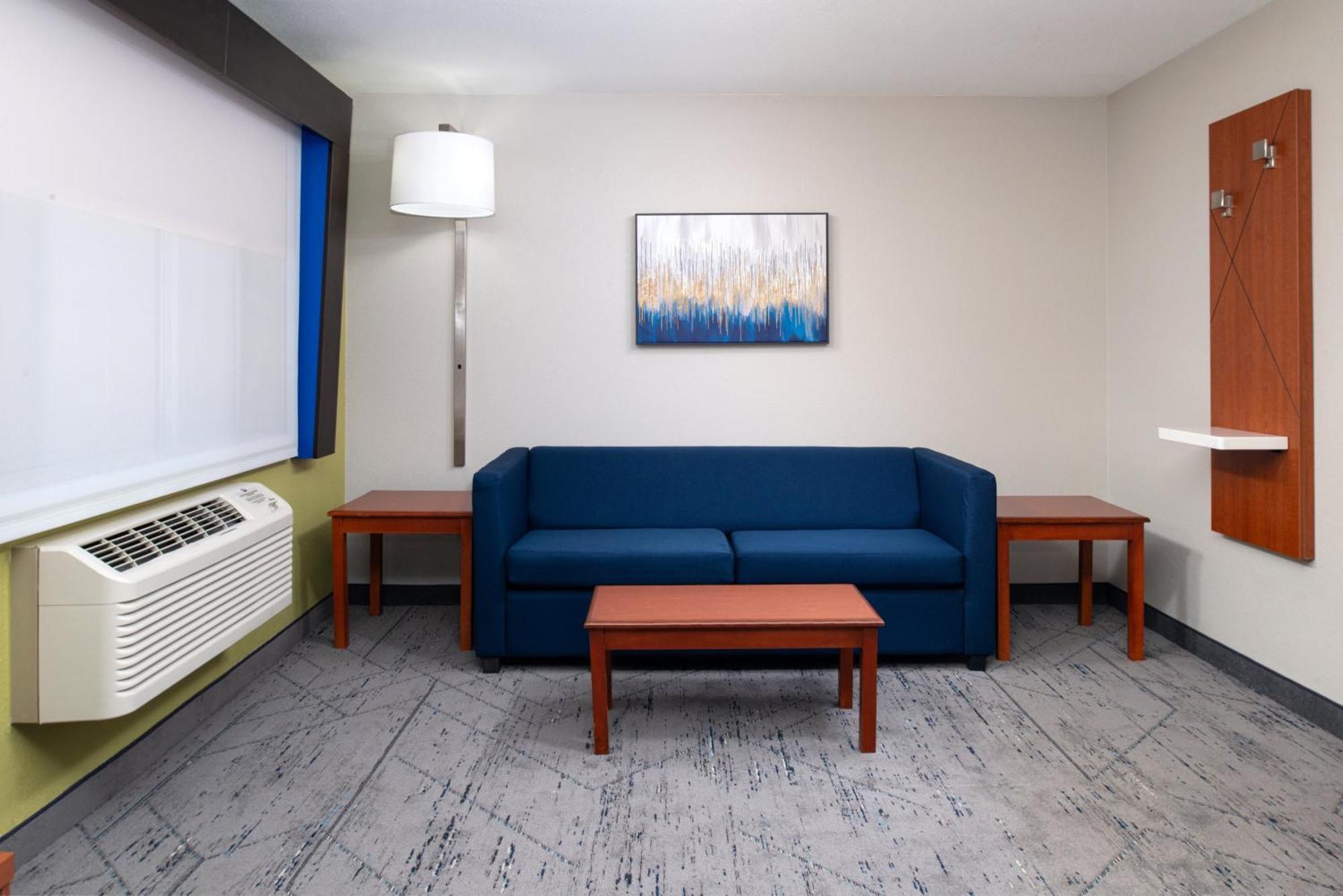 Express & By Ihg Farmington