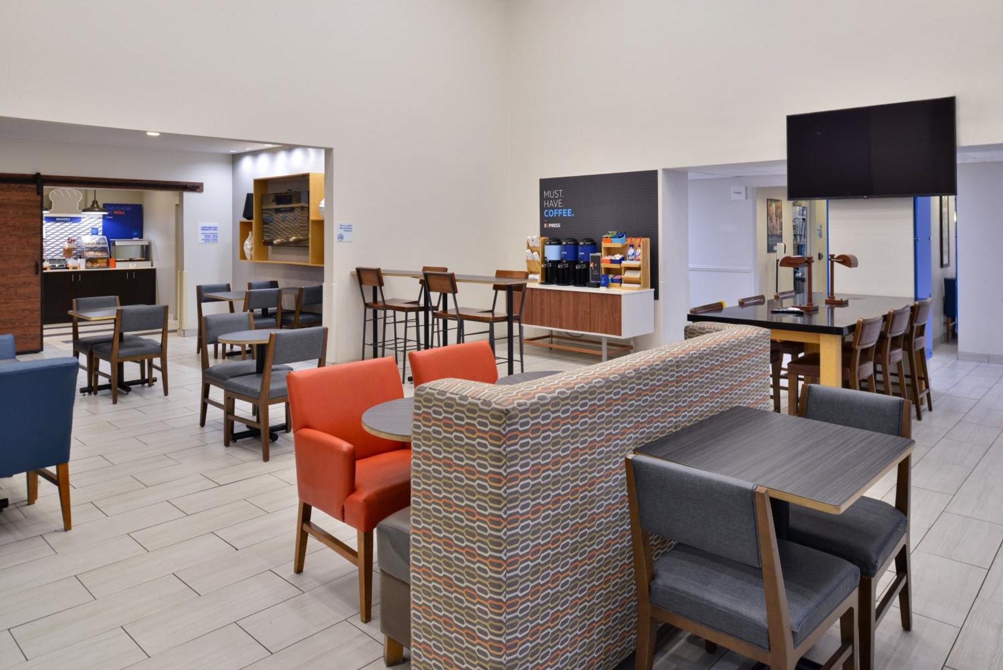 Express & By Ihg Hotel Farmington
