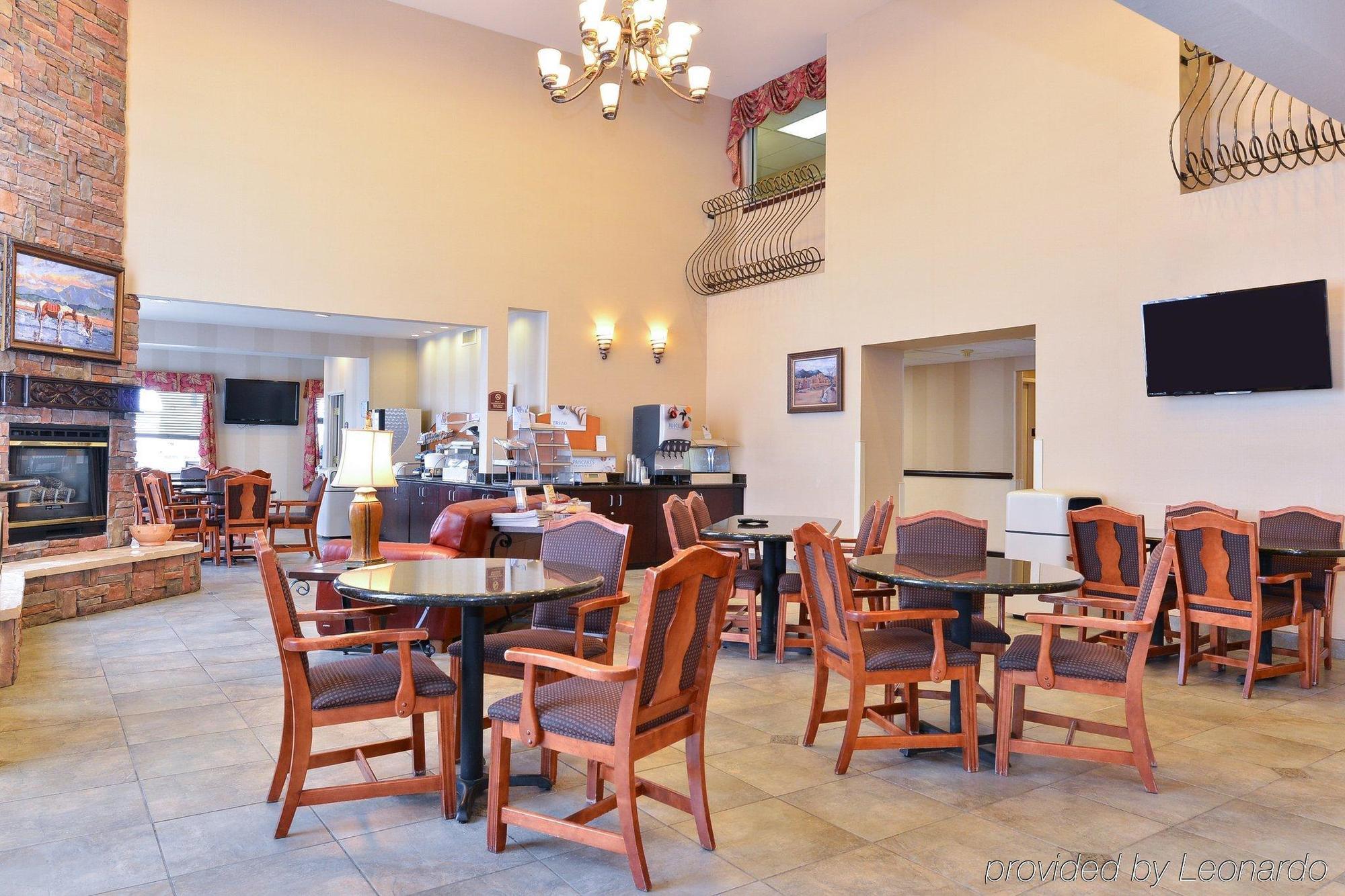 Express & By Ihg 2* Farmington