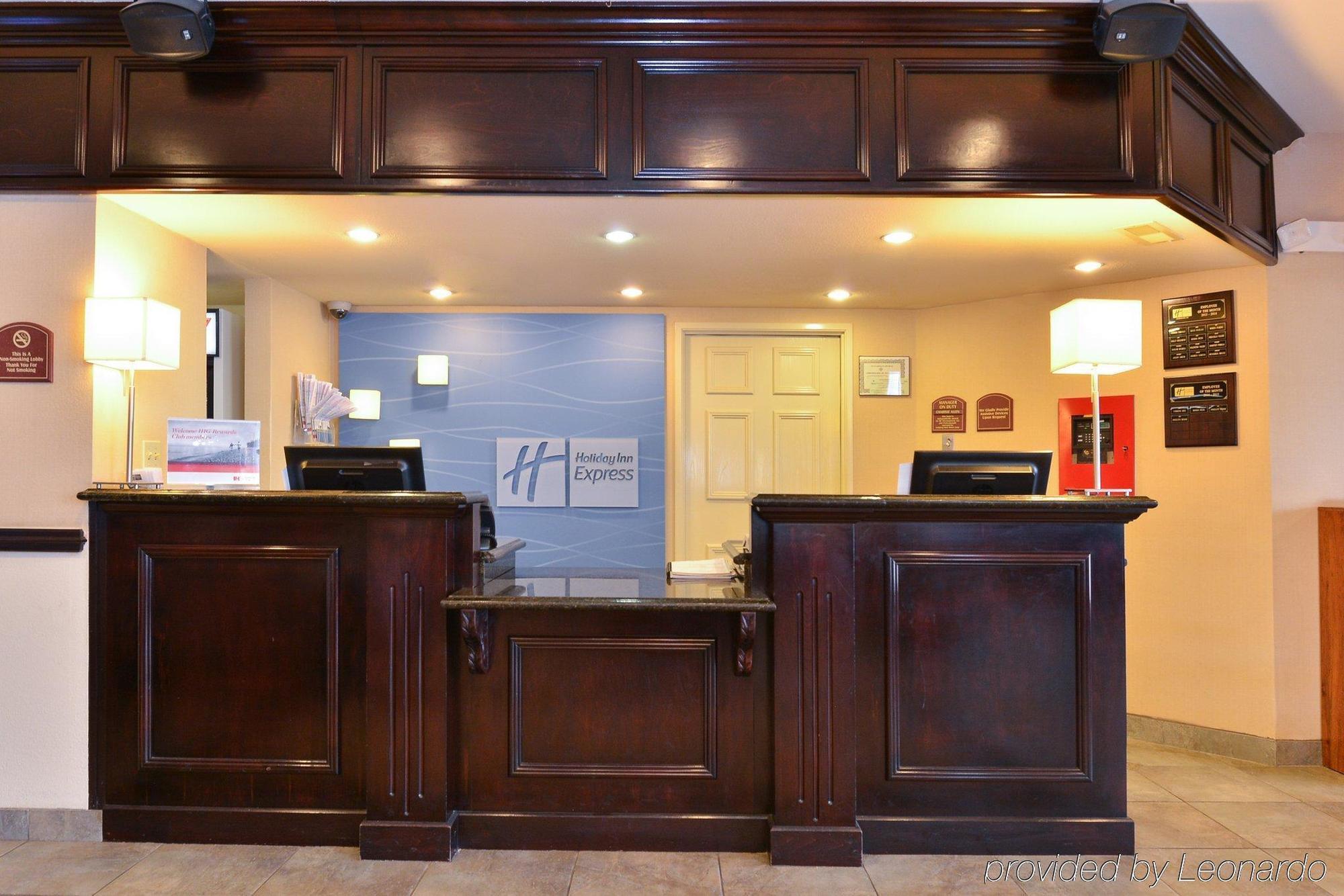 Hotel Express & By Ihg Farmington