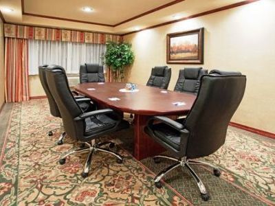 Express & By Ihg 2* Farmington